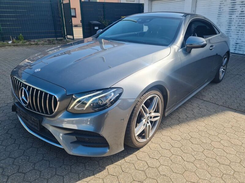 Selenitgrau metalliclack Gebraucht 2017 Mercedes E220 AMG Coupé | 26.350 € (Guter Preis) - Bild 1/4
