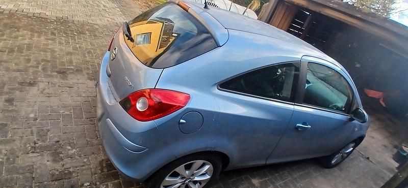 Gebraucht Opel Corsa Active 87 PS (63 kW) 2013 Blau Kleinwagen