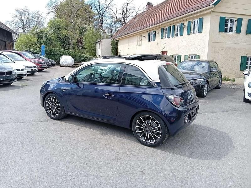 Używany Opel Adam Open Air 90 KM (66 kW) 2015 Niebieski Hatchback