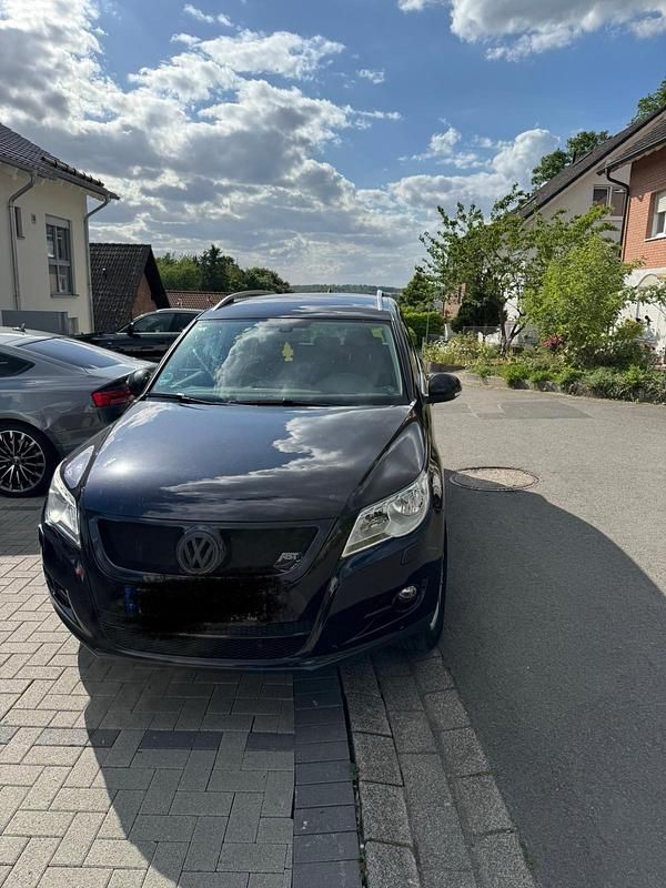 Schwarz Gebraucht 2010 VW Tiguan SUV | 3.600 € (Superpreis) - Bild 1/4