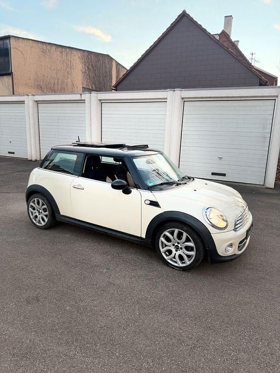 Gebraucht Mini Cooper 122 PS (89 kW) 2014 Weiß Kleinwagen