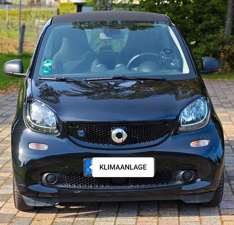 Schwarz Gebraucht 2019 Smart ForTwo Electric Drive | 7.990 € (Superpreis) - Bild 1/4