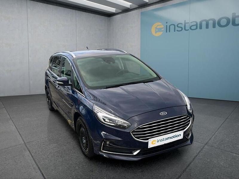 Gebraucht Ford S-MAX Titanium 150 PS (110 kW) 2022 Blau Van / Kleinbus