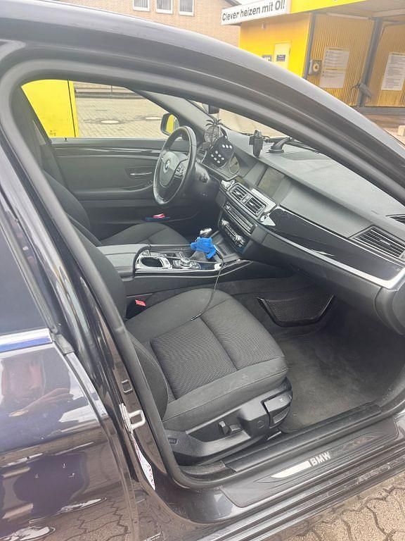 Gebraucht BMW 520 184 PS (135 kW) 2011 Limousine