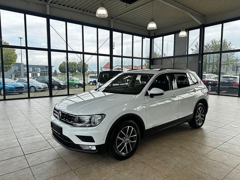Weiß Gebraucht 2017 VW Tiguan Comfortline SUV | 16.980 € (Fairer Preis) - Bild 1/4