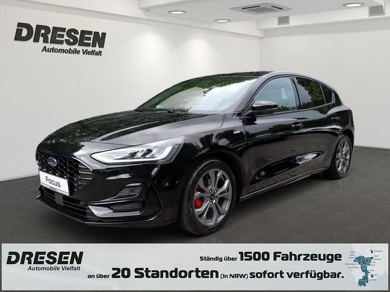 Neu Ford Focus ST-Line 125 PS (91 kW) 2025 Schwarz Limousine