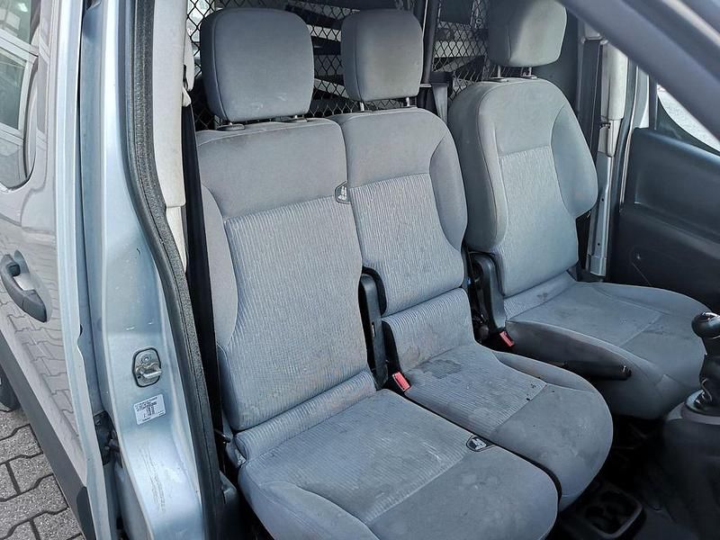 Gebraucht Peugeot Partner Comfort 90 PS (66 kW) 2013 Grau Van / Kleinbus
