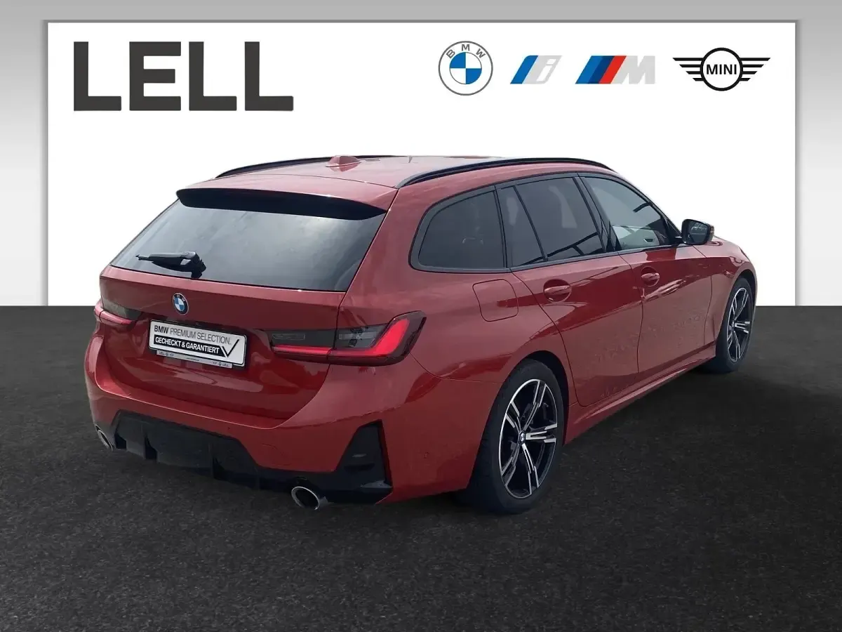 Gebraucht BMW 330 M Sport 286 PS (210 kW) 2023 Rot Kombi