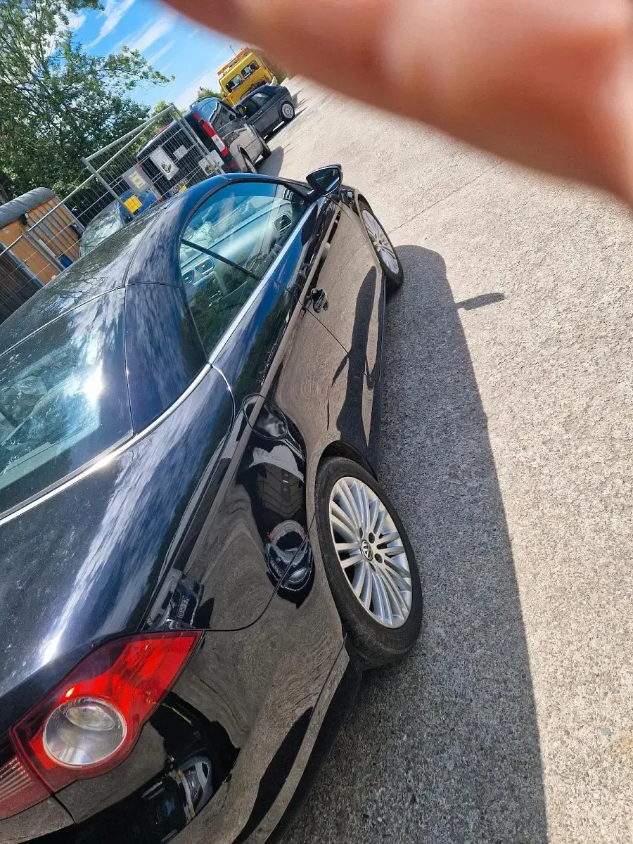 Gebraucht VW Eos 122 PS (89 kW) 2009 Schwarz Cabrio