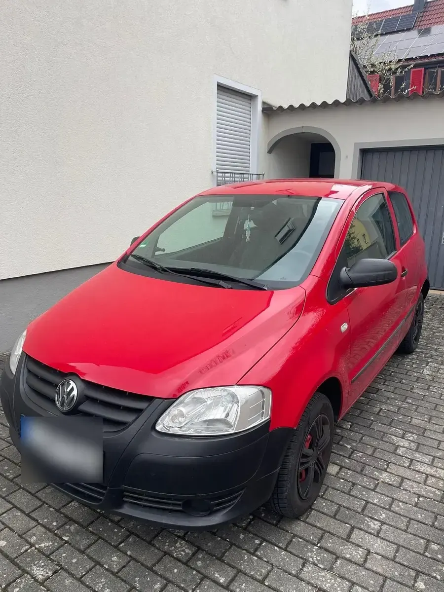Używany VW Fox 54 KM (39 kW) 2006 Czerwony Hatchback