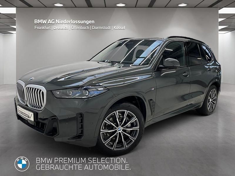 Grau Gebraucht 2025 BMW X5 Comfort Edition SUV | 79.470 € (Teuer) - Bild 1/3