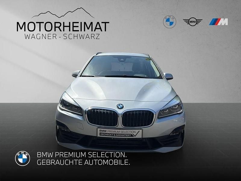 Gebraucht BMW 220 Gran Tourer Advantage 190 PS (139 kW) 2019 Silber Van / Kleinbus