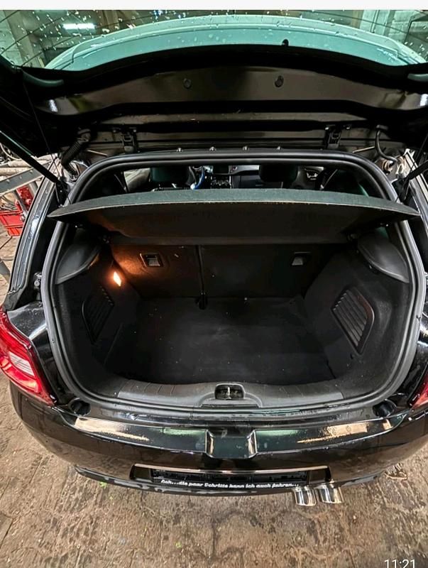 Gebraucht Citroën DS 140 PS (102 kW) 2011 Schwarz Kleinwagen