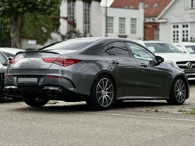 Grau Gebraucht 2022 Mercedes CLA45 AMG AMG Coupé | 52.000 € (Fairer Preis) - Bild 1/4