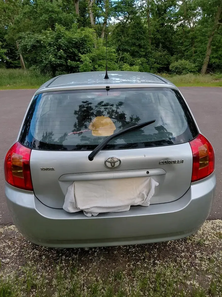 Gebraucht Toyota Corolla 96 PS (70 kW) 2004 Silber Kleinwagen