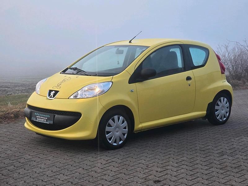 Gebraucht Peugeot 107 Filou 68 PS (50 kW) 2006 Zu lackieren gelb b0/deckende Kleinwagen