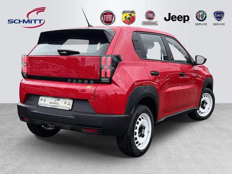 Gebraucht Fiat Grande Panda Red 83 kW (113 PS) 2025 Passione rot Kleinwagen