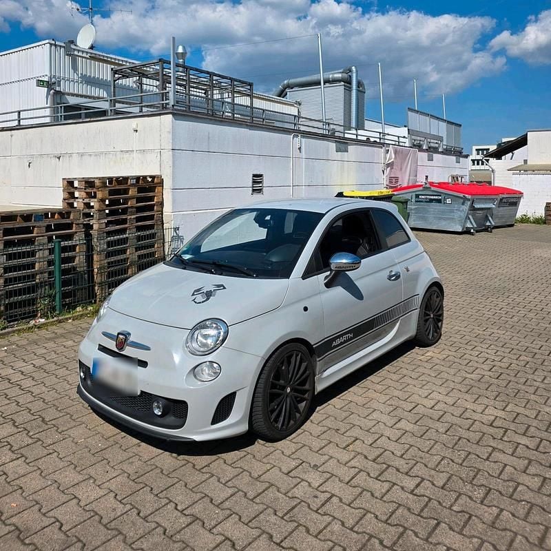 Usado Abarth 595 140 HP (102 kW) 2013 Cinzento Citadino