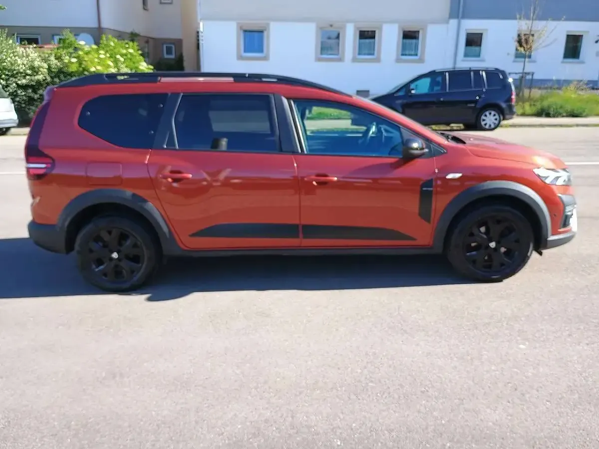 Gebraucht Dacia Jogger Extreme 110 PS (80 kW) 2022 Terrakottabraun Van / Kleinbus