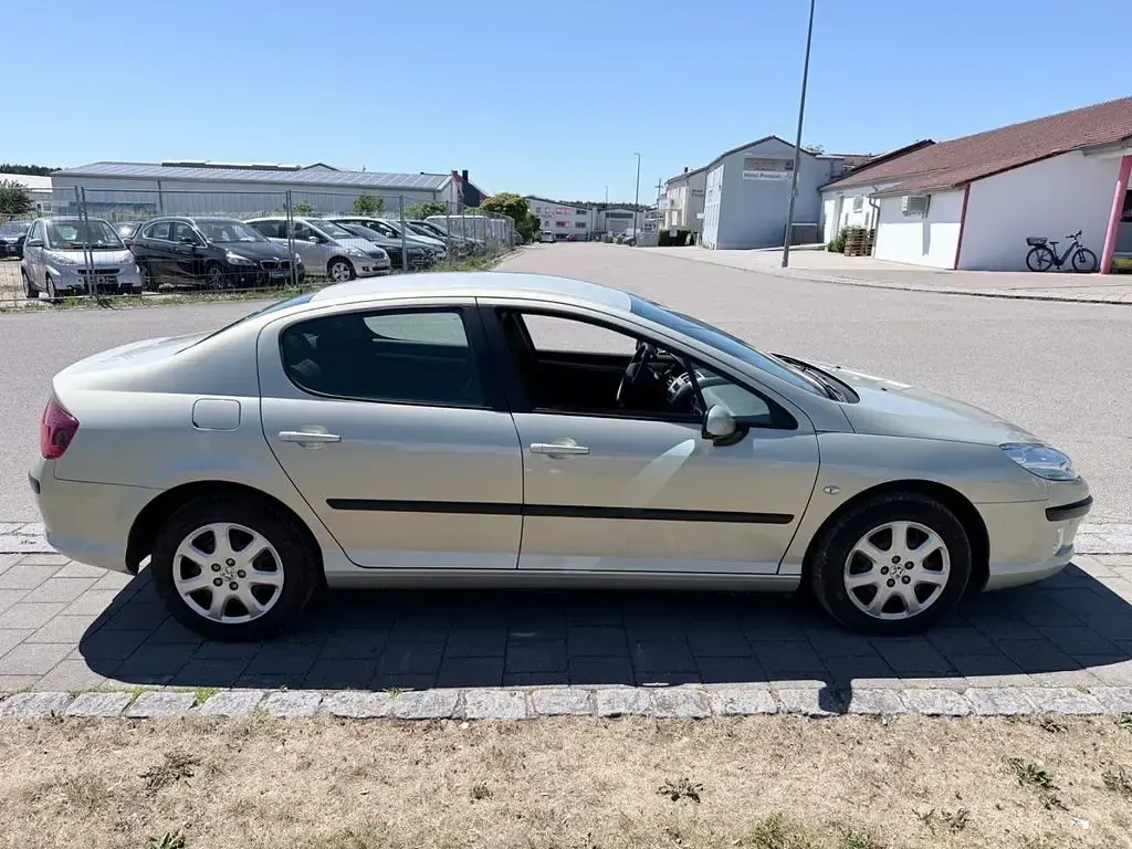 Gebraucht Peugeot 407 Tendance 125 PS (91 kW) 2008 Limousine