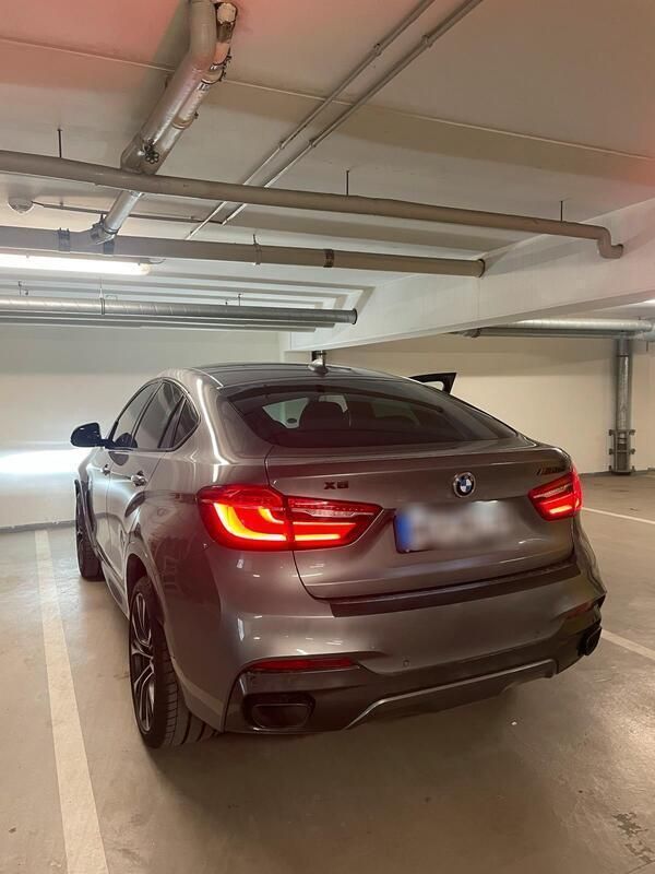 Grau Gebraucht 2018 BMW X6 M50 Shadowline SUV | 43.500 € (Fairer Preis) - Bild 1/4