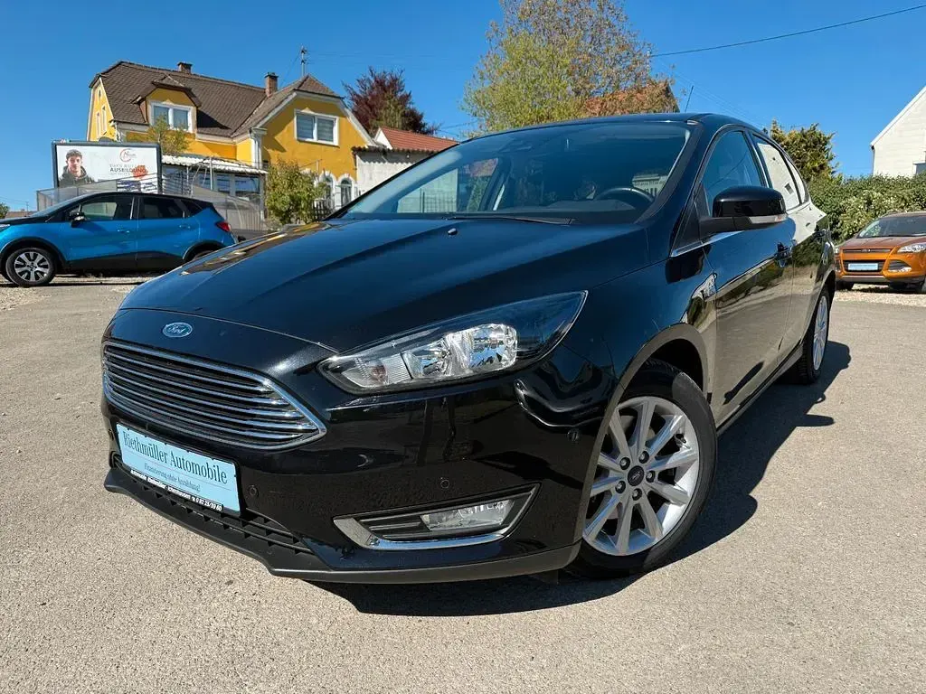 Second-hand Ford Focus Titanium 150 CP (110 kW) 2015 Negru Berlinǎ