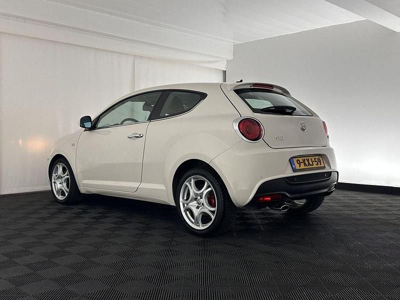 Gebraucht Alfa Romeo MiTo Distinctive 86 PS (63 kW) 2013 Weiß Kleinwagen
