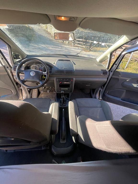 Brugt VW Sharan Basis 131 HK (96 kW) 2004 Sølv MPV