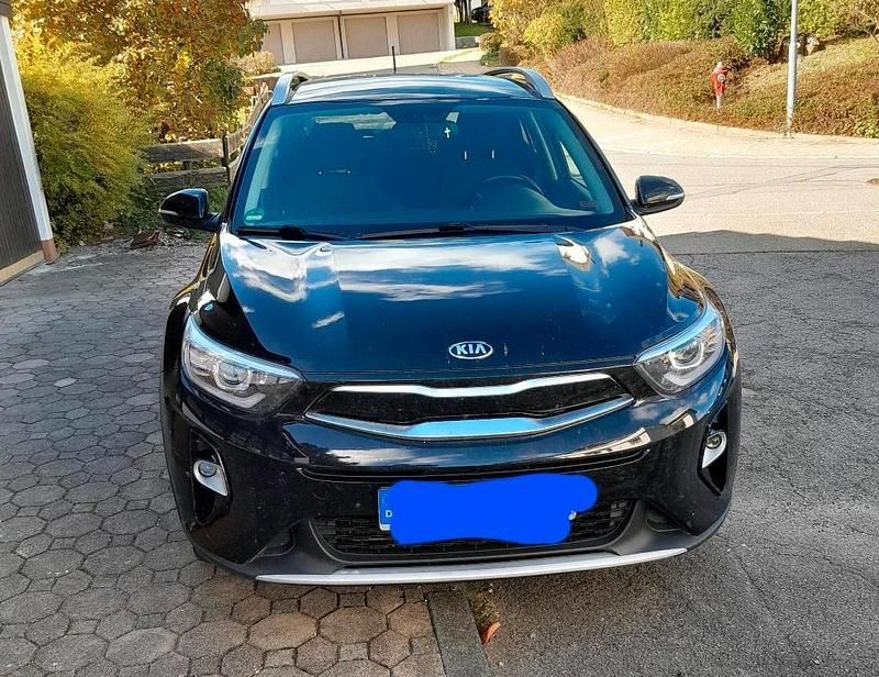 Schwarz Gebraucht 2020 Kia Stonic 2 SUV | 11.900 € (Superpreis) - Bild 1/4