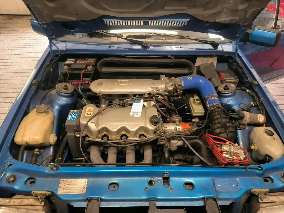 Gebraucht Ford Escort Cabriolet 105 PS (77 kW) 1985 Blau Cabrio