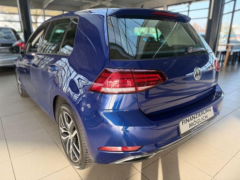 Gebraucht VW Golf VII Join 150 PS (110 kW) 2018 Blau Limousine