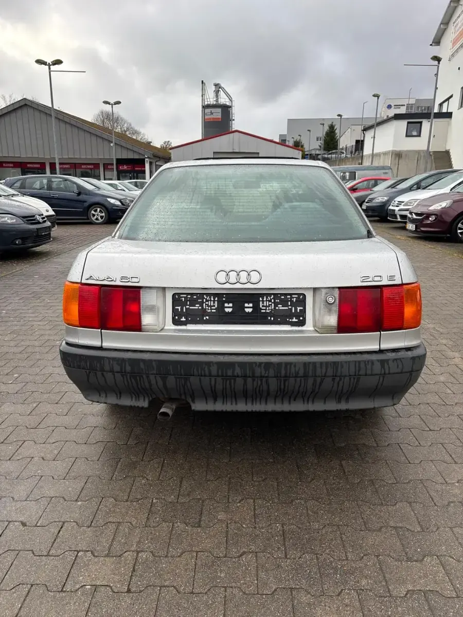 Occasion Audi 80 116 ch (85 kW) 1991 Argent Berline