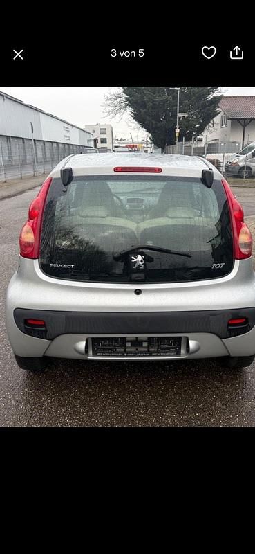 Gebraucht Peugeot 107 68 PS (50 kW) 2006 Silber Kleinwagen