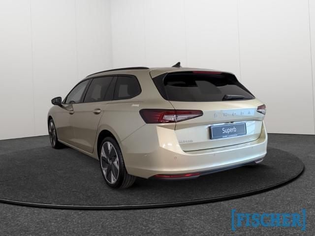 Occasion Skoda Superb Selection 150 ch (110 kW) 2024 Jaune Break