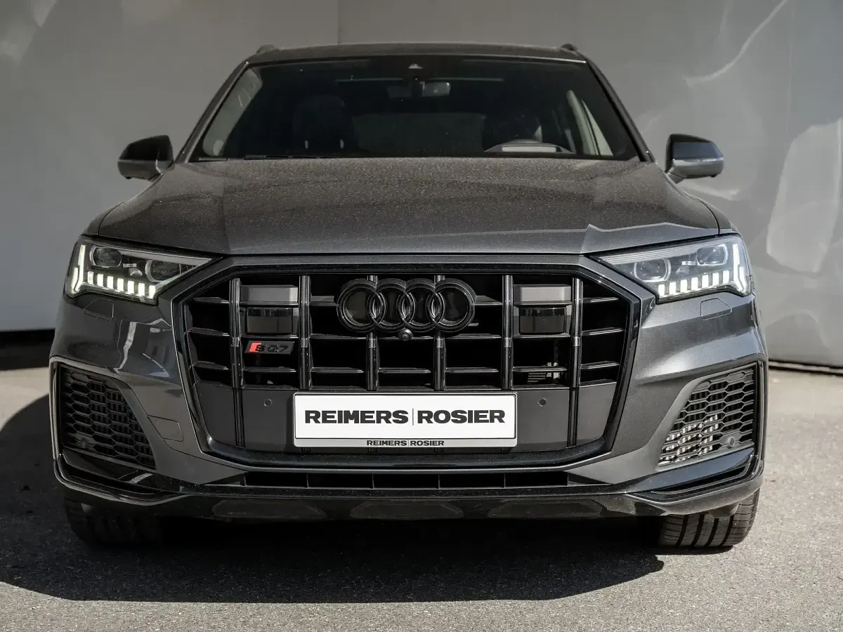 Gebraucht Audi SQ7 Competition 507 PS (372 kW) 2022 Grau SUV