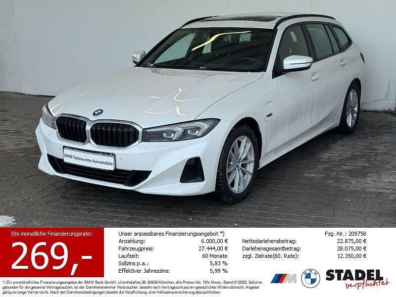 Gebraucht BMW 320e 204 PS (150 kW) 2022 Weiß Limousine