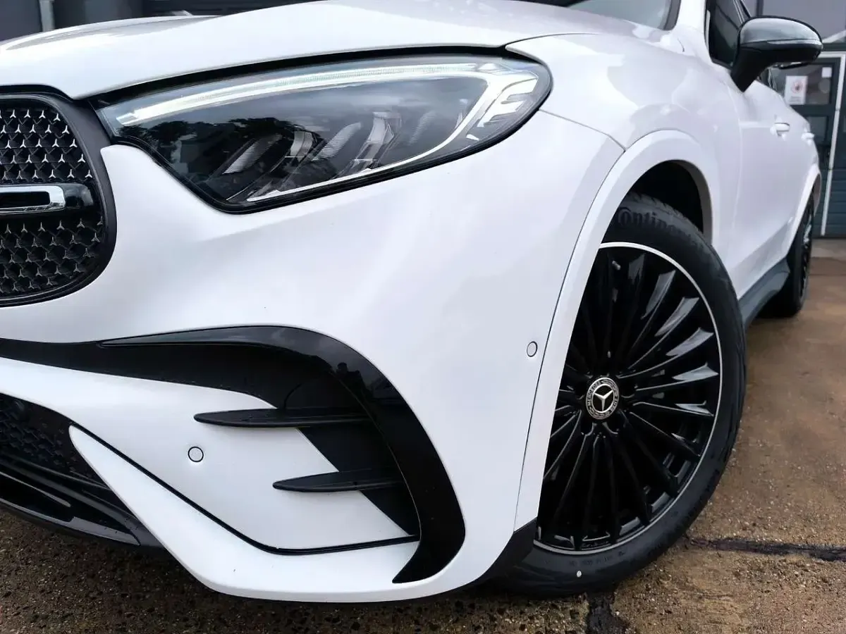 Gebraucht Mercedes GLC450 AMG line 367 PS (269 kW) 2024 Weiß SUV