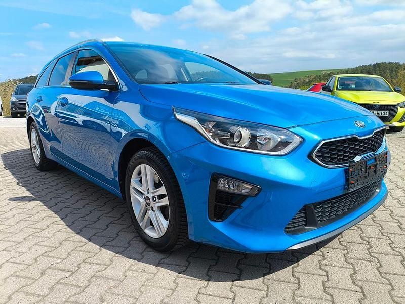 Gebraucht Kia Ceed Vision 140 PS (102 kW) 2020 Blau Kleinwagen