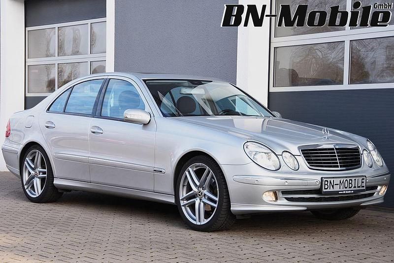 Gebraucht Mercedes E200 Avantgarde 163 PS (119 kW) 2004 Silber Limousine