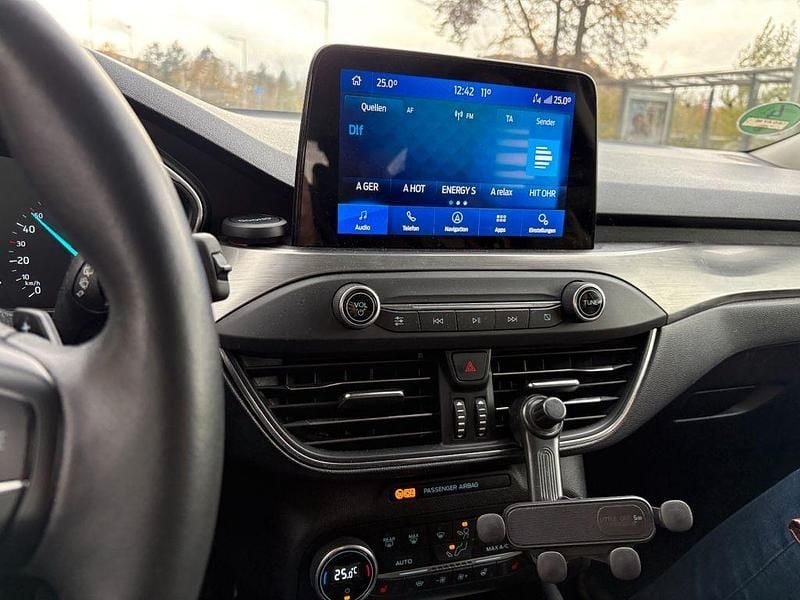 Używany Ford Focus Titanium 120 KM (88 kW) 2020 Sedan/Limuzyna