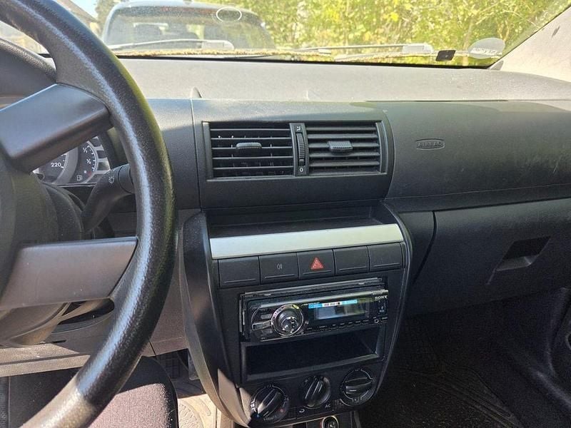 Usata VW Fox 54 CV (39 kW) 2005 Nero Utilitaria