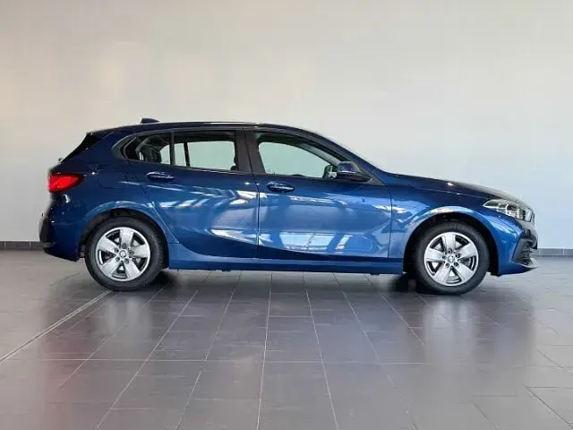 Gebraucht BMW 116 Advantage 109 PS (80 kW) 2021 Blau Kleinwagen