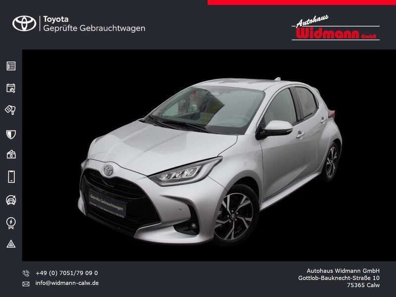 Shimmering silver Gebraucht 2024 Toyota Yaris Hybrid Team Kleinwagen | 23.990 € (Fairer Preis) - Bild 1/4