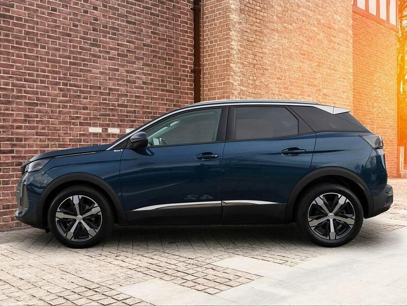 Gebraucht Peugeot 3008 Allure 131 PS (96 kW) 2021 Blau SUV