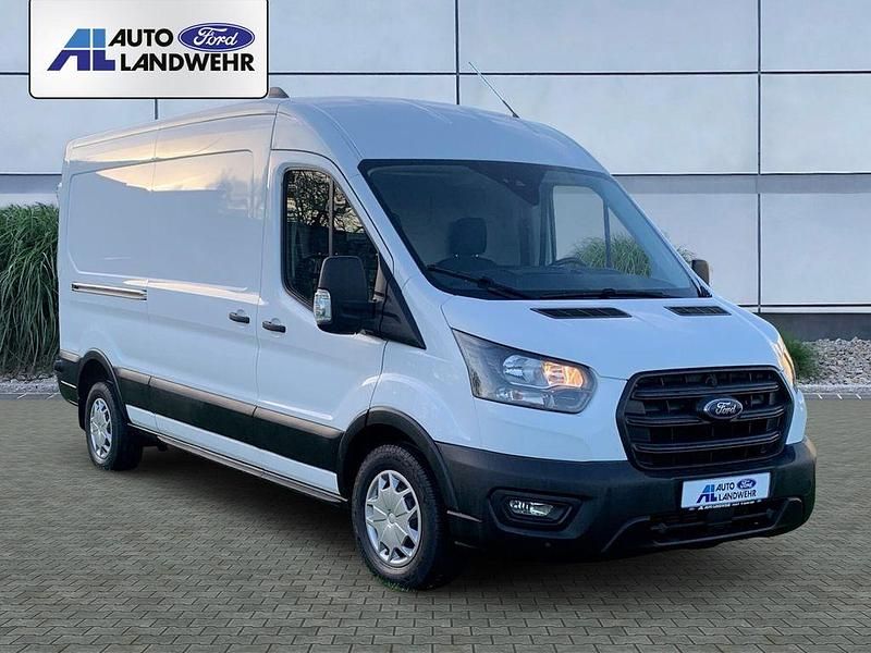 Gebraucht Ford Transit Trend 131 PS (96 kW) 2023 Weiss Van