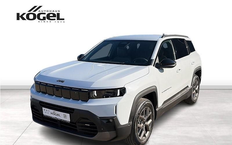 Neu Jeep Compass 145 PS (106 kW) 2025 Blau SUV
