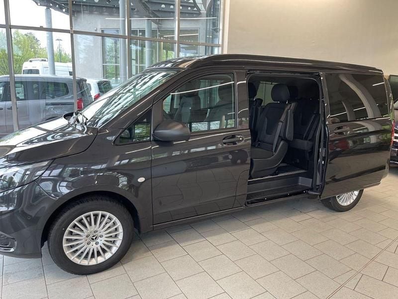 Grau Gebraucht 2023 Mercedes V220 Marco Polo Van / Kleinbus | 55.500 € (Guter Preis) - Bild 1/4
