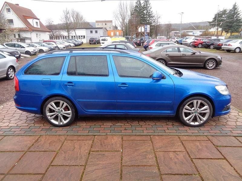 Gebraucht Skoda Octavia RS 200 PS (147 kW) 2011 Blau Kombi