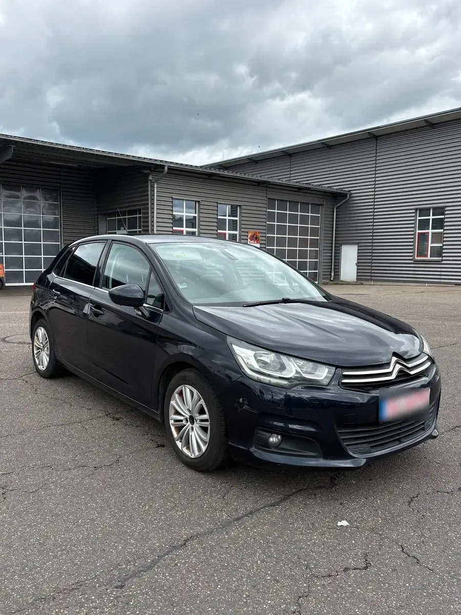 Gebraucht Citroën C4 99 PS (72 kW) 2016 Blau Kleinwagen