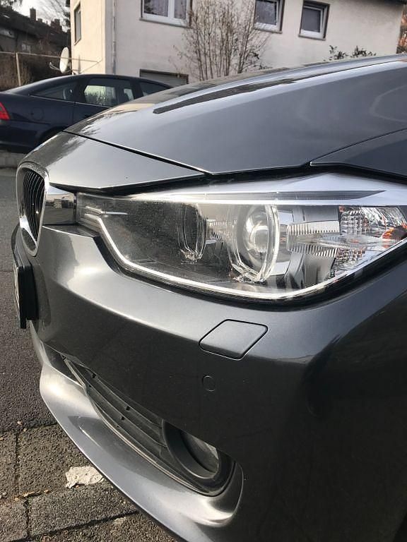 Gebraucht BMW 318 Luxury Line 143 PS (105 kW) 2015 Grau Limousine